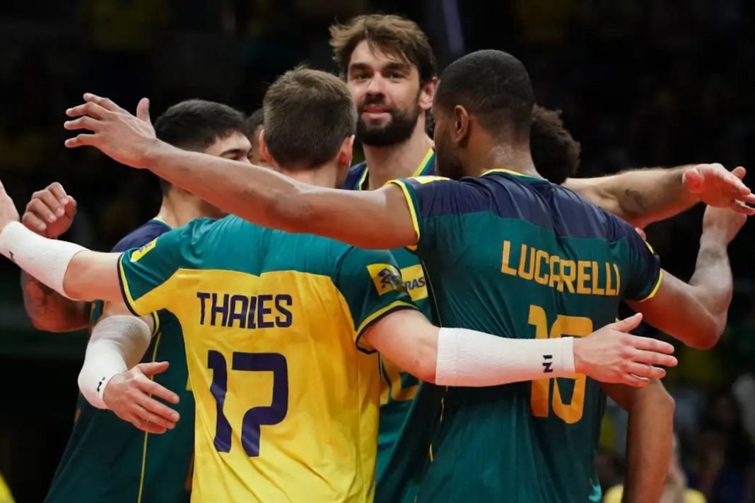 Seleção Masculina de Vôlei enfrentando Cuba na preparação para as Olimpíadas.