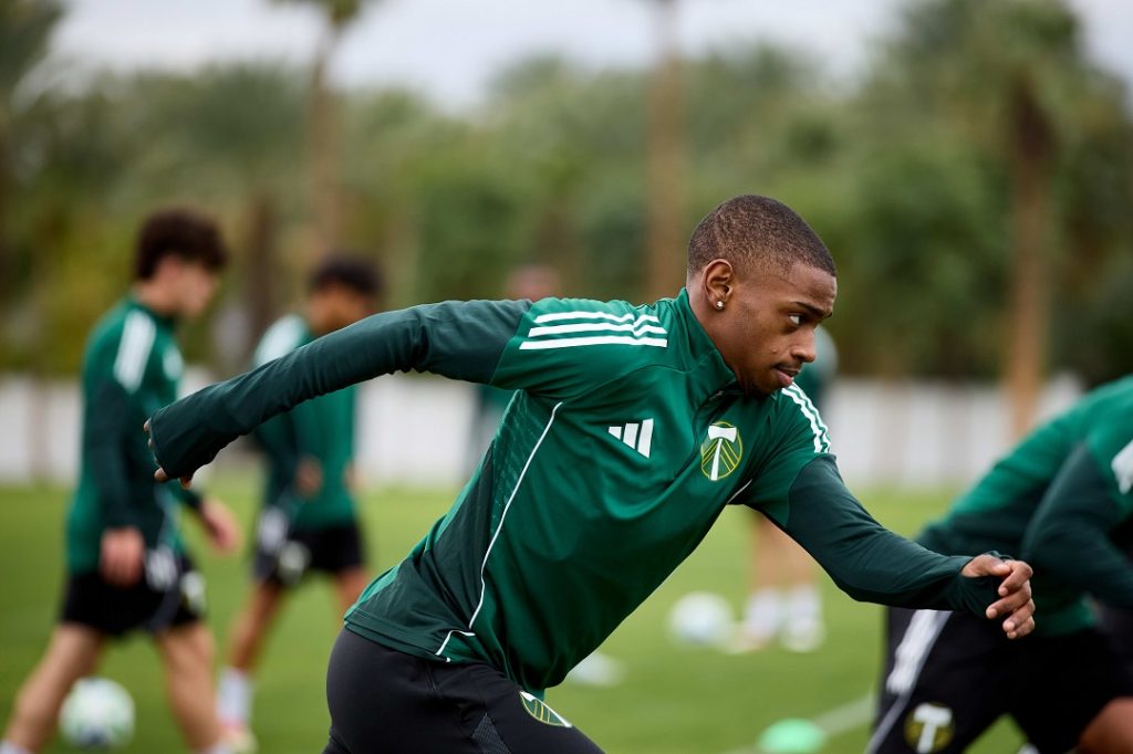 https://www.timbers.com/albums/photos-david-da-costa-meets-the-team-takes-part-in-first-training#gallery_ab238631-93d0-4ffe-89ca-05a0e749a89f-8